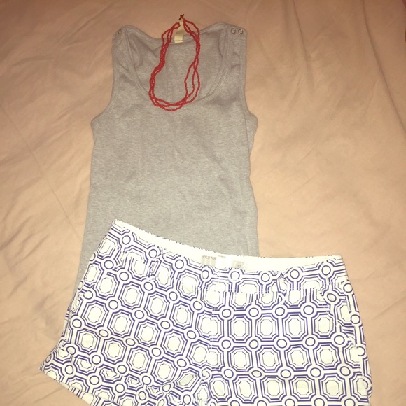 Old Navy blue and white shorts