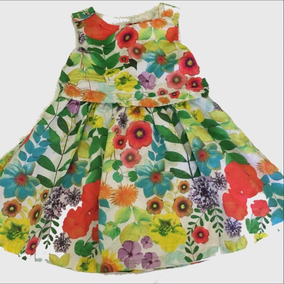 ⭐️ Floral Dress