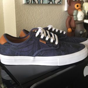 Vans Chima Pro Blue Hawaiian Print Skate Men Shoes