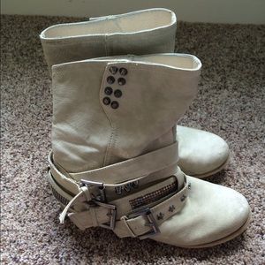 ivory boots