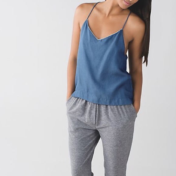 Lululemon tank