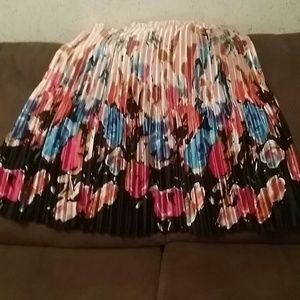 Pleated skirt