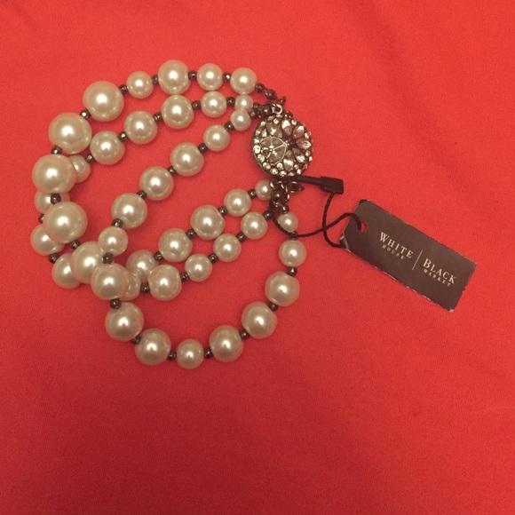 Pearl and silver broach bracelet