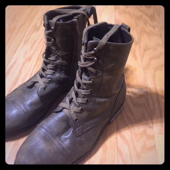 Wanted Brown combat boots