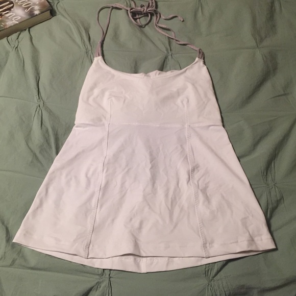 Lululemon tank straps across back halter Sz 10