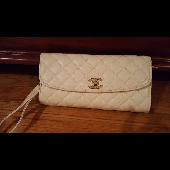 Cute Wristlets clutch