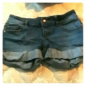 Medium wash shorts