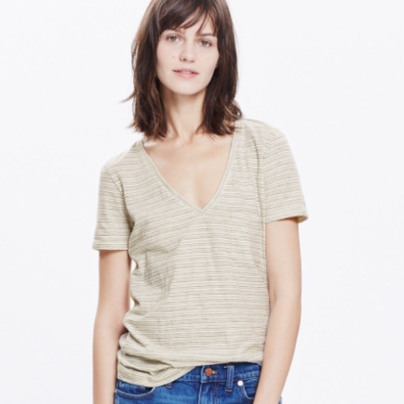 Madewell whisper cotton V-neck pocket tee