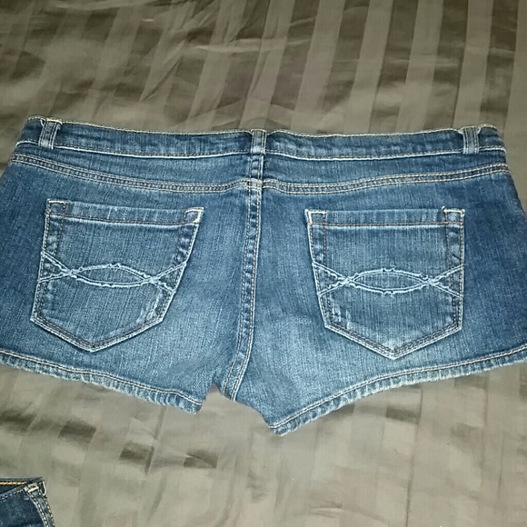 Abercrombie and Fitch shorts - Picture 2 of 2