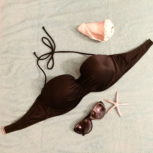 🚫SOLD🚫 NWOT Victoria's Secret👙Bikini Top