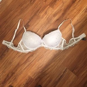 White Push up bra