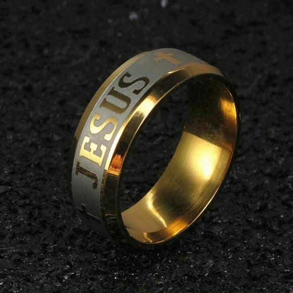 18k Gold Plated Jesus Ring - Picture 1 of 5