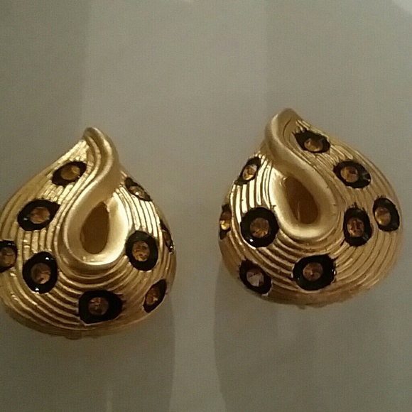 Clip on earrings