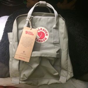 FjallRaven Kanken mini