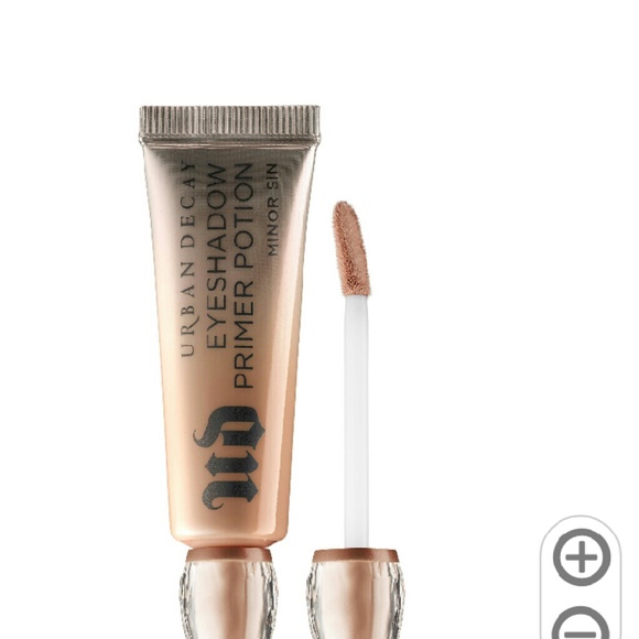 Urban Decay eyeshadow primer