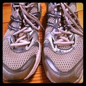 Men's new balance running shoe