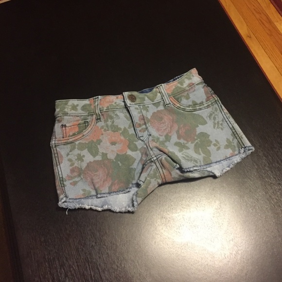 Reversible shorts - Picture 2 of 2