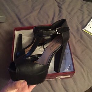 Black Heels for the club! 🎉😆