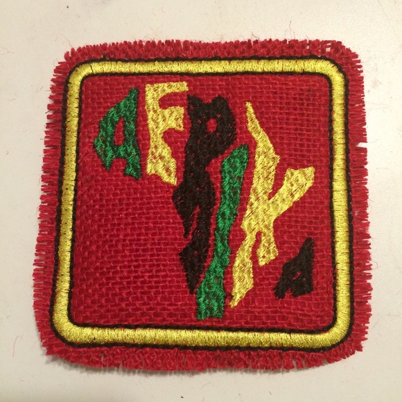 Embroidered coaster set - Picture 2 of 3