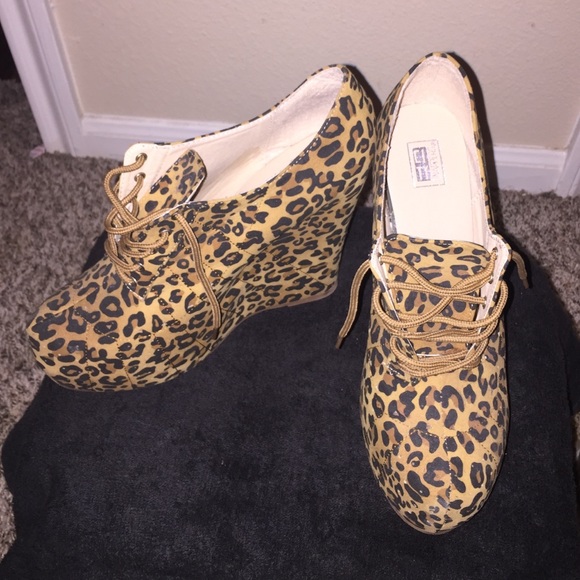 Shoes - Cheetah Print Booties