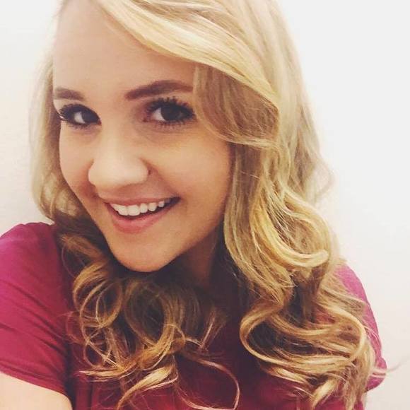 Meet your Posher, Amanda