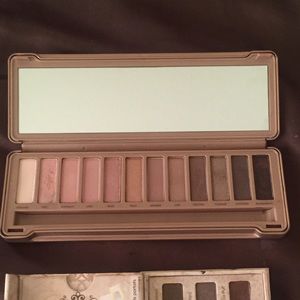NAKED 3