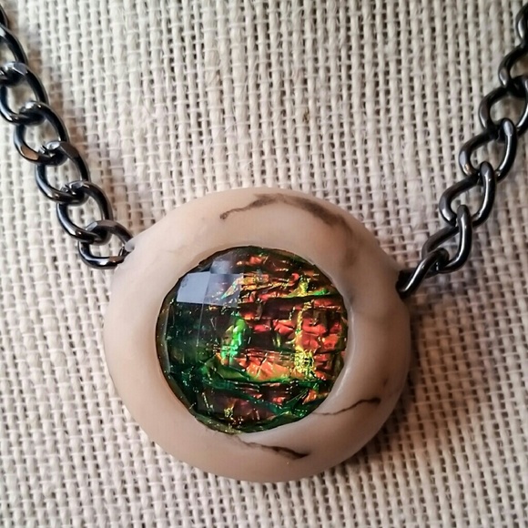 Pendant necklace - Picture 3 of 3