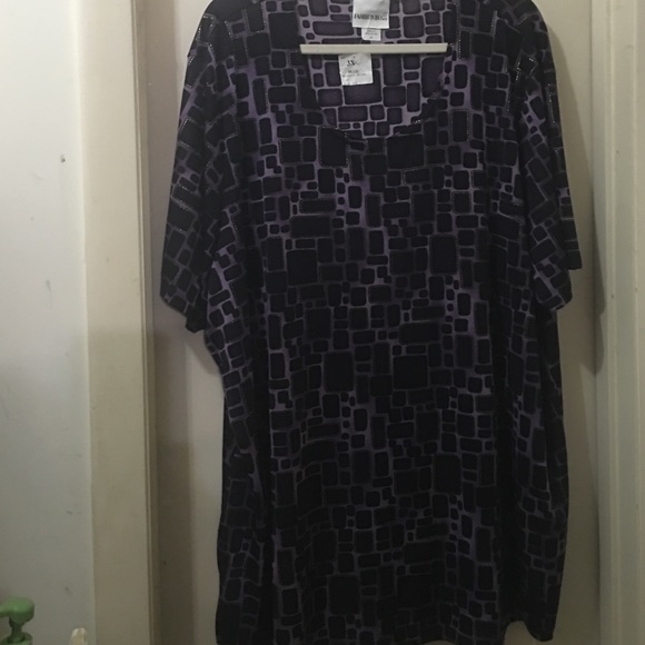 Plus sized short sleeve tunic