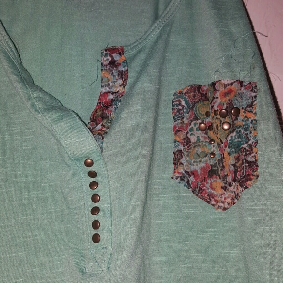 American Rag Shirt - Picture 2 of 3