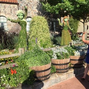 Meet your Posher, Niki