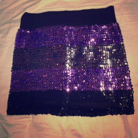 Sequin MARDI GRAS Mini Skirt - Picture 2 of 3