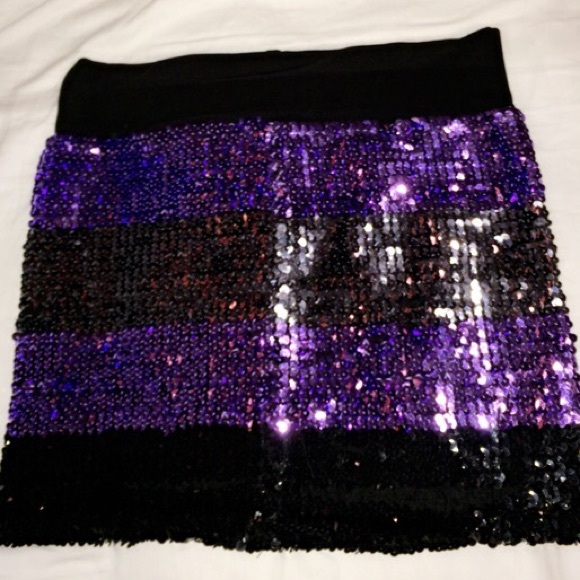 Sequin MARDI GRAS Mini Skirt - Picture 3 of 3