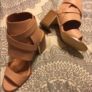 Leila Stone Wrap Sandal Sz 6