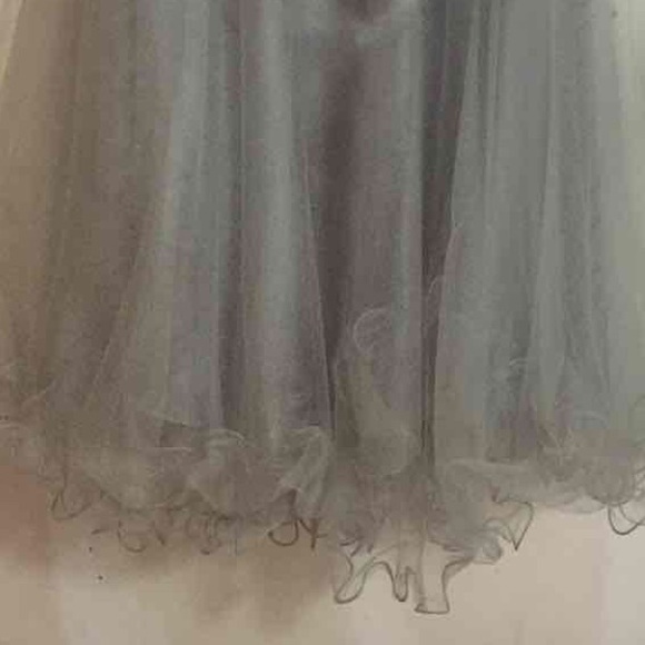 Dress - Picture 2 of 4