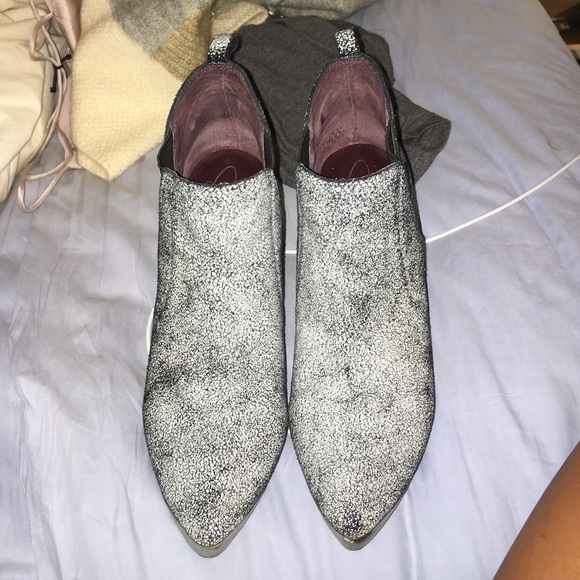 SOLD - Picture 2 of 4