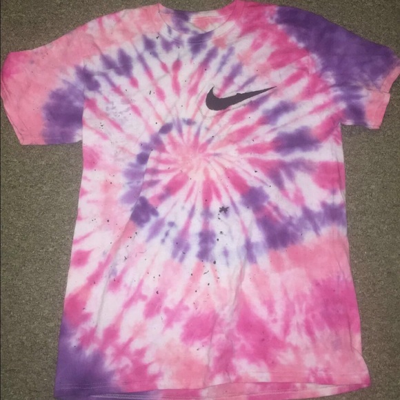 Nike Tie-Dye Shirt
