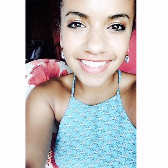 Meet your Posher, Gabi