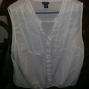 Torrid Sz 3 White Bib Top