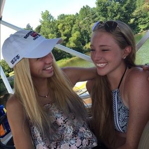 Meet your Posher, Logan