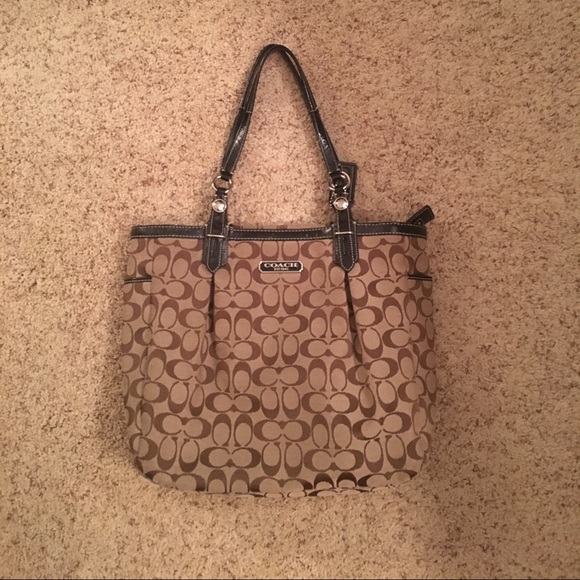 Large Coach bag, excellent condition!
