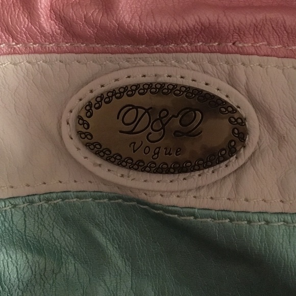 Purse - Picture 2 of 2