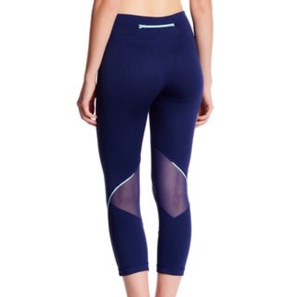 Electric yoga Capri - Picture 2 of 2