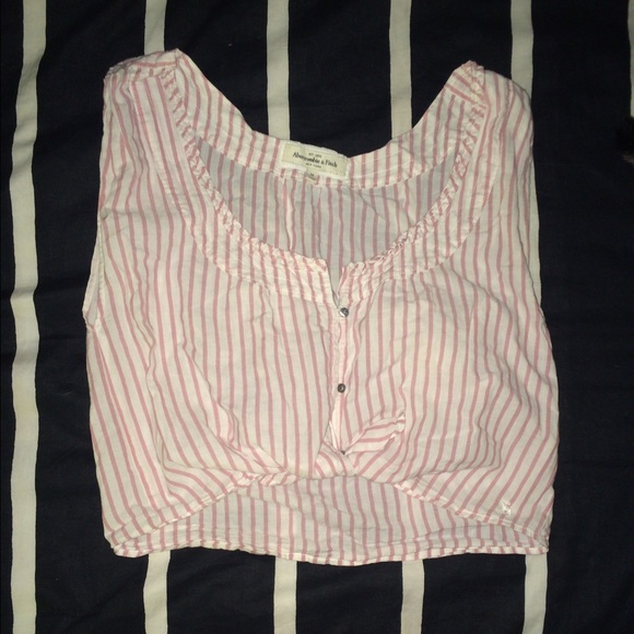 Abercrombie & Fitch Crop Top