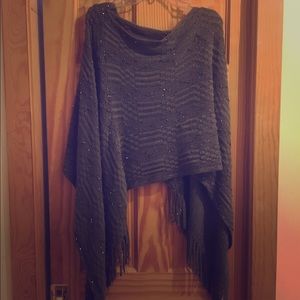 Fashionable pancho/shall