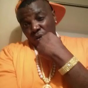 Meet your Posher, Roach