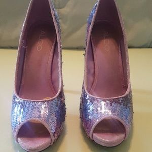 Party shoe. NYE heels. Holiday shoes. Sparkle pump