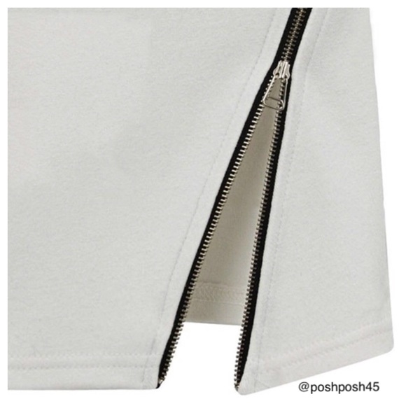 Women Long Sleeve Casual Pullover Top - Picture 2 of 4