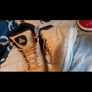Nike Boots