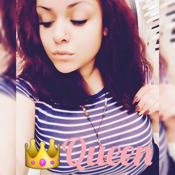 Meet your Posher, Christel