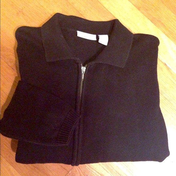 Basic Black Sweater With Full Zipper - image 2